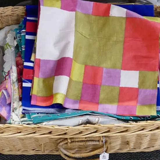 SQ. CANE BASKET VINTAGE FABRICS/ LINEN 