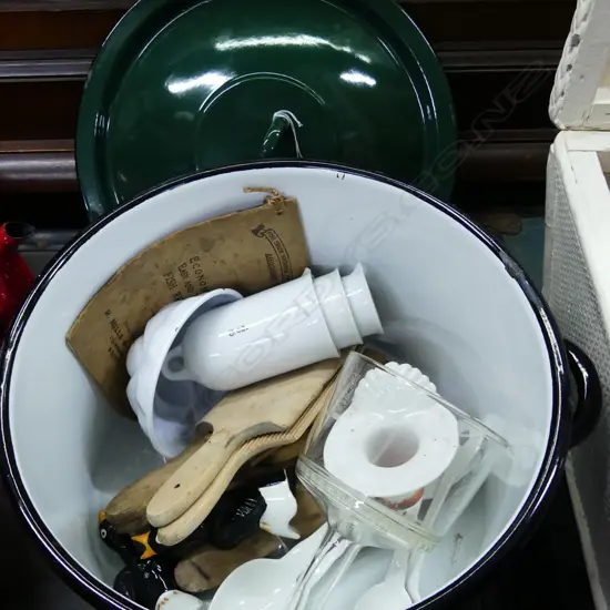 GREEN ENAMEL POT; BAKING PIECES;BUTTER PATS