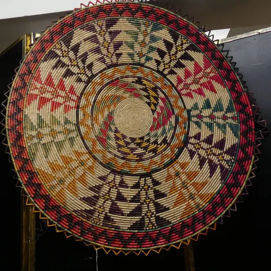 ROUND WOVEN MAT