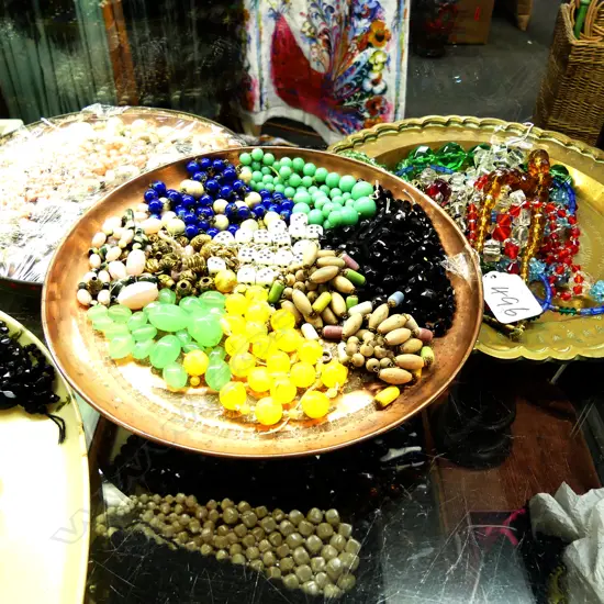 DIAMANTE JEWELLERY;2 SETS OF COSTUME BEADS