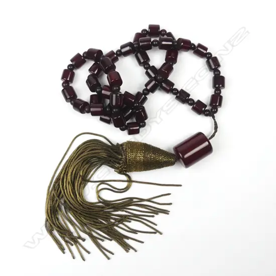 ART DECO FAUX AMBER BEAD FLAPPERS NECKLACE