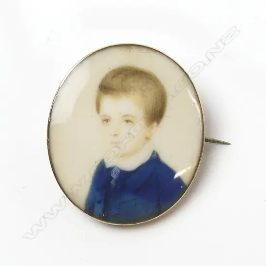 19thc GOLD? FRAMED PORTRAIT MINIATURE YOUNG MAN
