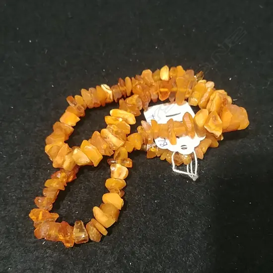 GRADUATING SMALL CHUNKY AMBER BEAD NECKLACE