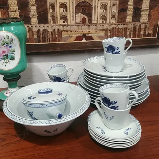 DANISH PART DINNER SERVICE