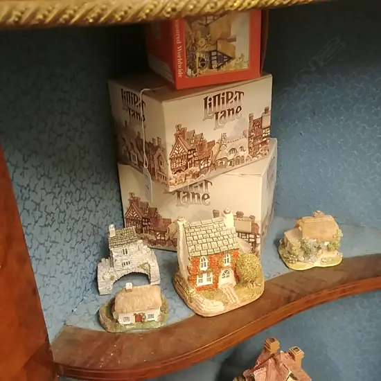 3 BOXED LILLIPUT LANE HOUSES + 1 OTHER 
