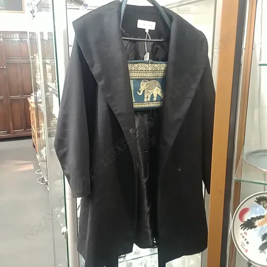 'CALVIN KLEIN' OVERCOAT + PURSE 