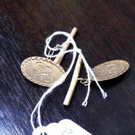 PR 9CT GOLD CUFFLINKS