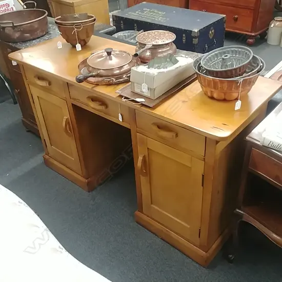 KAURI TWIN PEDESTAL DESK