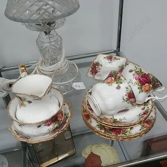 2 R/ALBERT TRIOS/JUG/BOWL/THIMBLE ETC