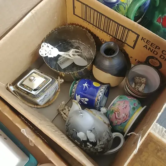 ASST ASIAN ORNAMENTS NETSUKE ETC