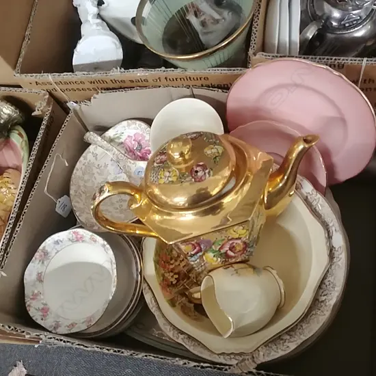 LOT ASST CHINA WINTON/TEAPOT ETC