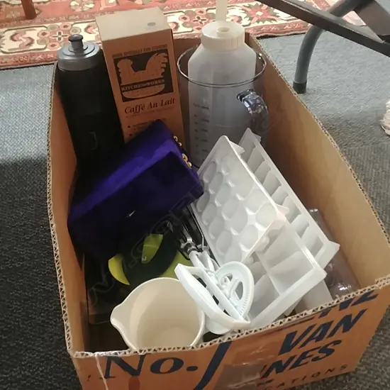 BOX LOT OF KITCHEN WEAR ETC