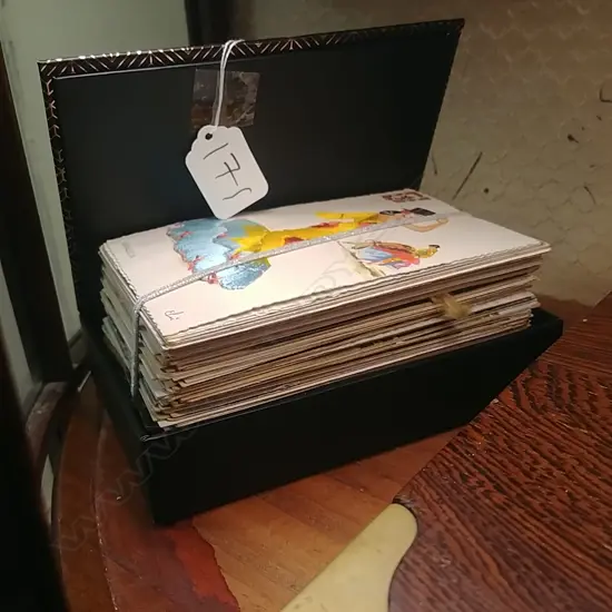 BOX LOT OF POST CARDS