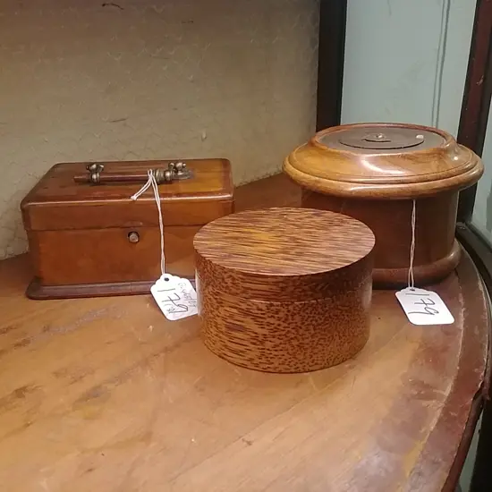 3 WOODEN BOXES ONE WITH CALENDAR TOP