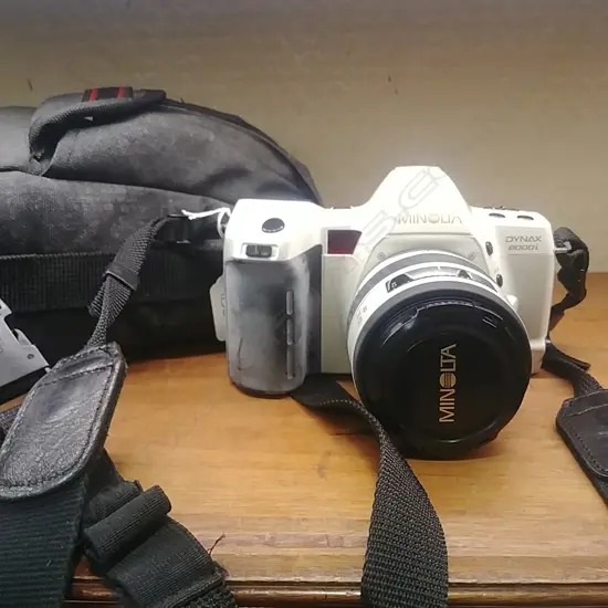 MINOLTA 35mm FILM CAMERA