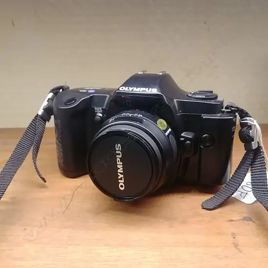 OLYMPUS 35mm FILM CAMERA 