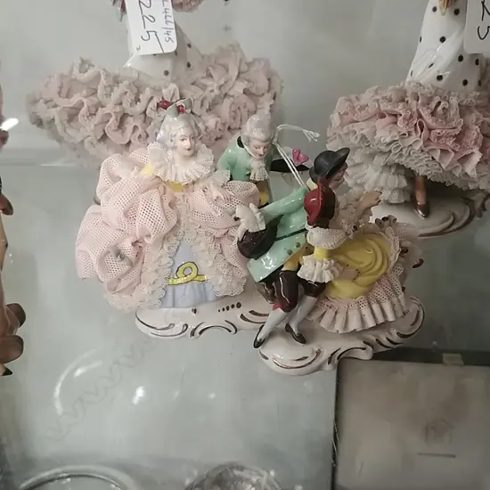 2 CONT CHINA DANCERS