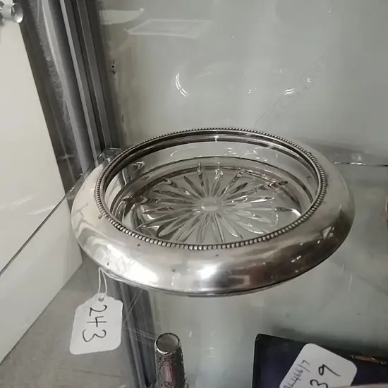 CRYSTAL WINE COASTER WITH STG SILVER COLLAR