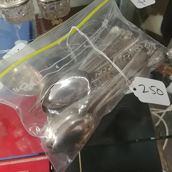 ASSORTED SILVER AND E.P TEASPOONS ETC