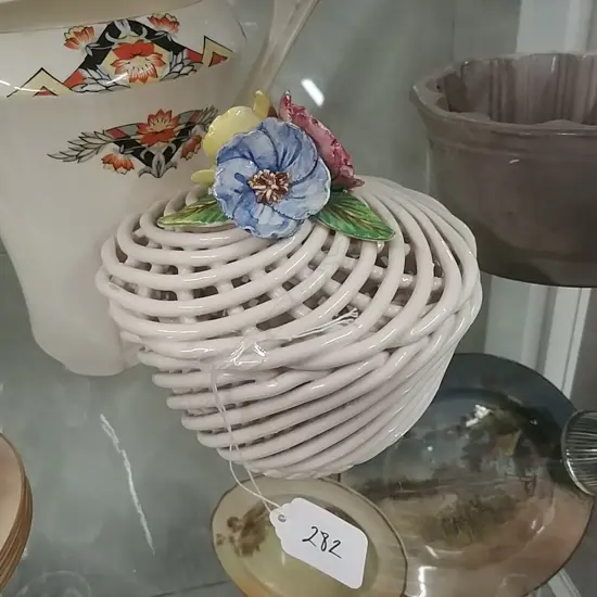 MAJOLICA LIDDED BASKET