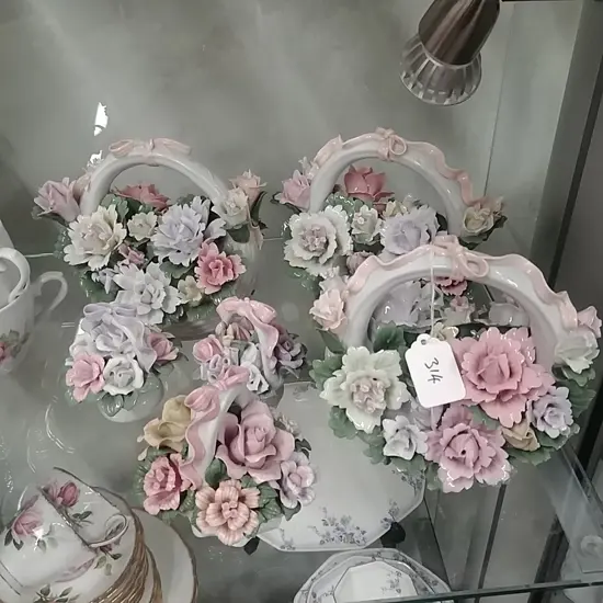 6 FLORAL ORNAMENTS