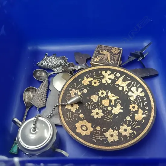 TRAY OF MINITURE PCS