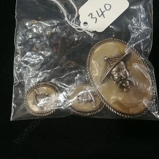 CHINESE STYLE BROOCH+EARRING SET