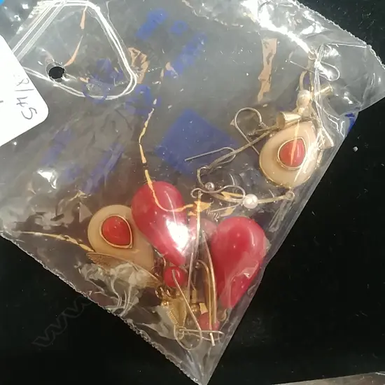 5 PRS ORANGE DROP EARINGS