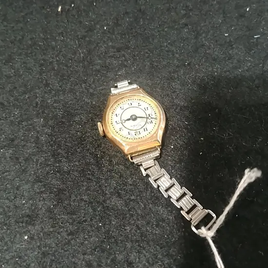 SM GOLD VINTAGE TITAN LADIES WATCH, AF