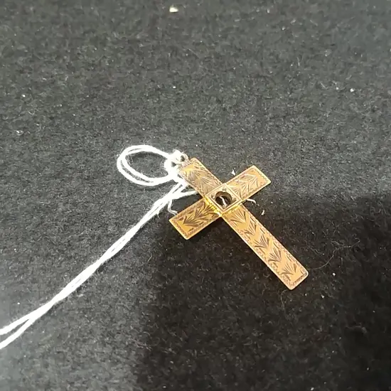 9CT GOLD CROSS 1.62 G