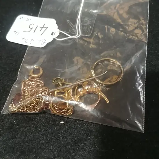 MIXED BAG OF SCRAP GOLD,15.89 GRAMS APPROX