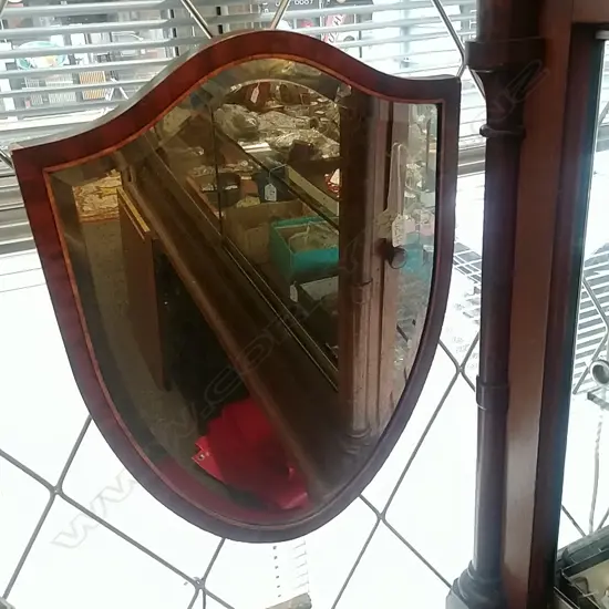 SHIELD MIRROR 