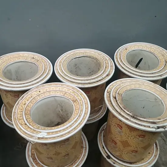 5 SETS OF 3 GRADUATED YELLOW PLANT POTS 
