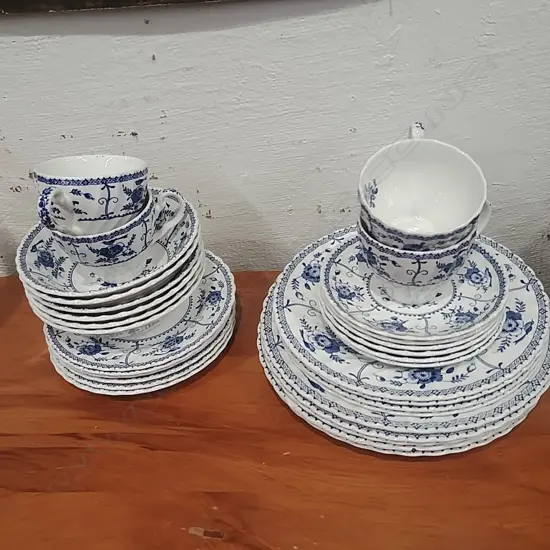 JOHNSON BROS. PART DINNER SERVICE