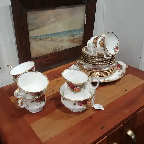 R/ALBERT O C R 21PC TEA SET