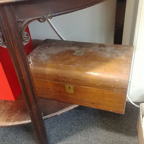 VICTORIAN WALNUT WORK BOX