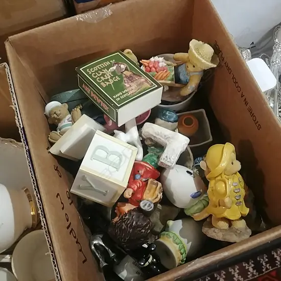 LOT ASST ORNAMENTS/BADGE ETC