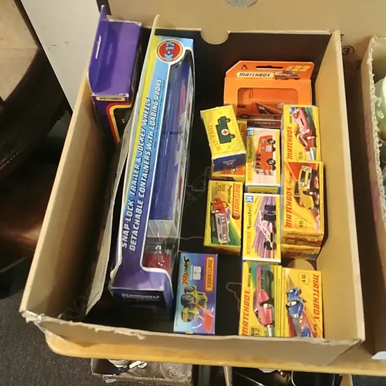 BOX OF VINTAGE MATCHBOX CARS ETC.