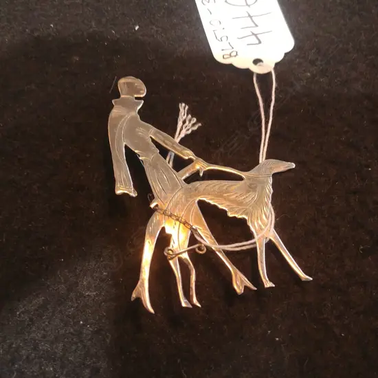 ART DECO STYLE SILVER BROOCH