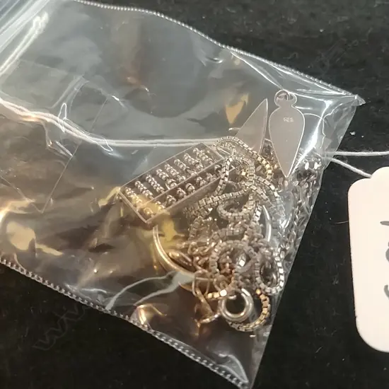 ASSTD SILVER PENDANTS,CHAINS, EARRINGS ETC