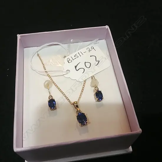 10CT GOLD SAPPHIRE/DIA PENDANT & EARRINGS