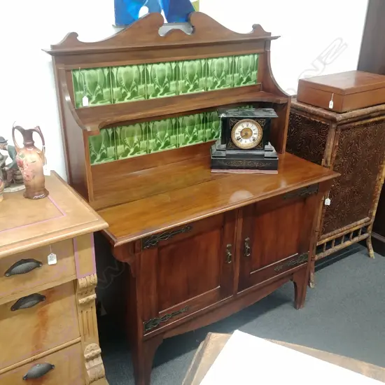 TILE BACKED WASHSTAND