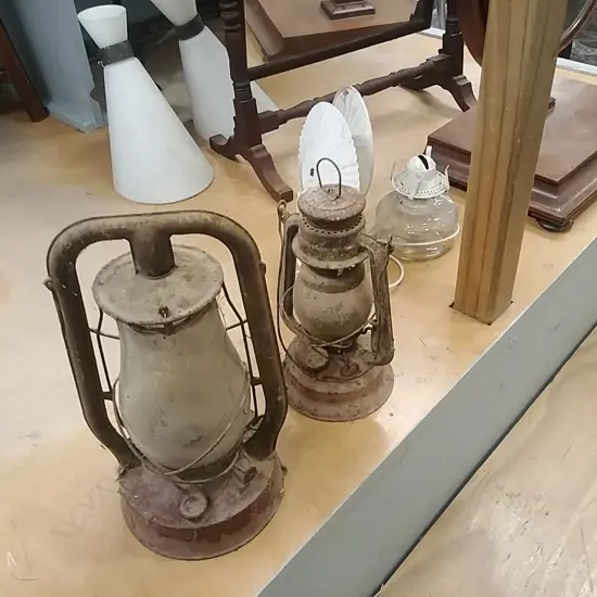 2 KERO LAMPS + 2 FITTINGS