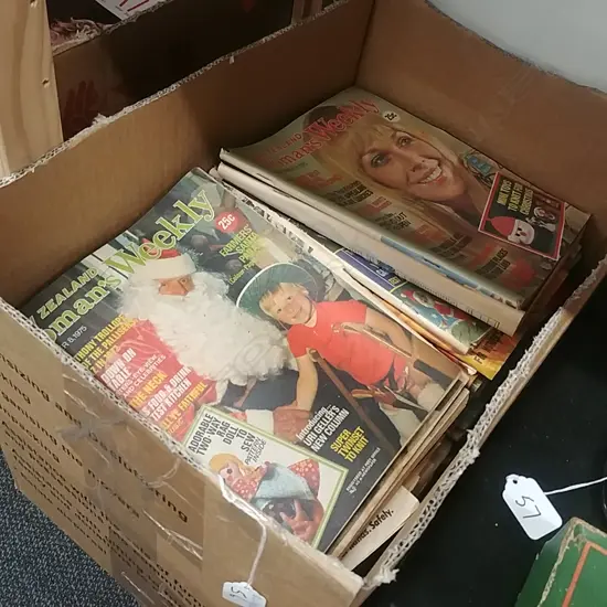 ASST 1970S WOMANS WEEKLYS