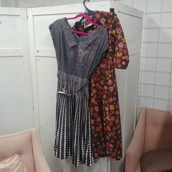 2 SUMMER DAY WEAR FROCKS, BROWN/ NAVY