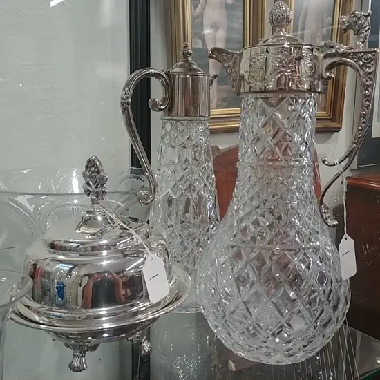 2 CLARET JUGS & MUFFIN DISH