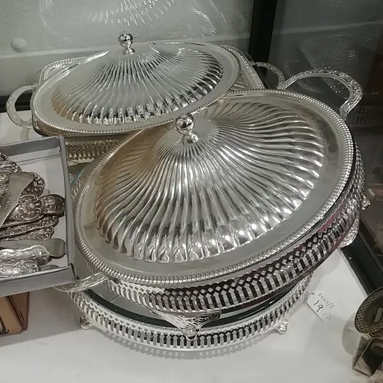 3 E P CASSEROLE DISHES+LIDS