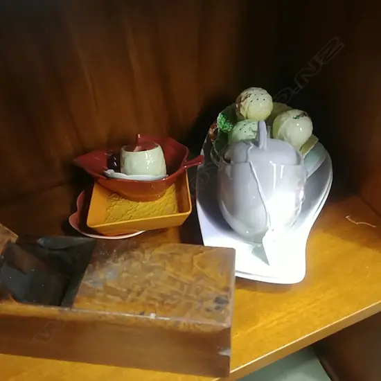 ASST C/WARE DISHES + CONDIMENTS