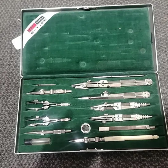 18 PIECE E-TYPE N/SILVER DRAWING SET