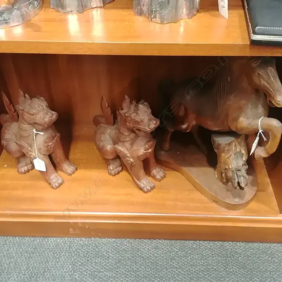 PR FU DOGS & WOODEN HORSE